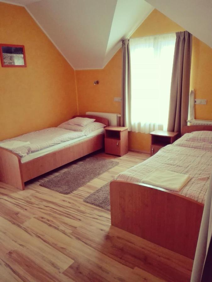 Fonix Apartmanhaz Nagypáli Buitenkant foto